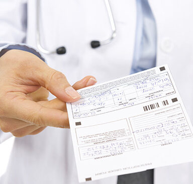 Ricette mediche, da oggi validità annuale per i pazienti cronici: tutte le novità del Ddl Semplificazioni