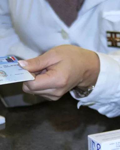 Controlli fiscali sulle spese sanitarie: l’Agenzia delle Entrate potrà accedere ai dati della Tessera Sanitaria. Cosa cambia per i contribuenti