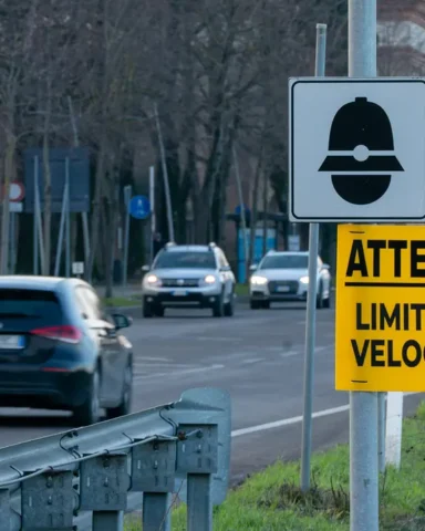 Autovelox: multa valida anche senza omologazione? La Cassazione cambia tutto (ma non è così semplice)